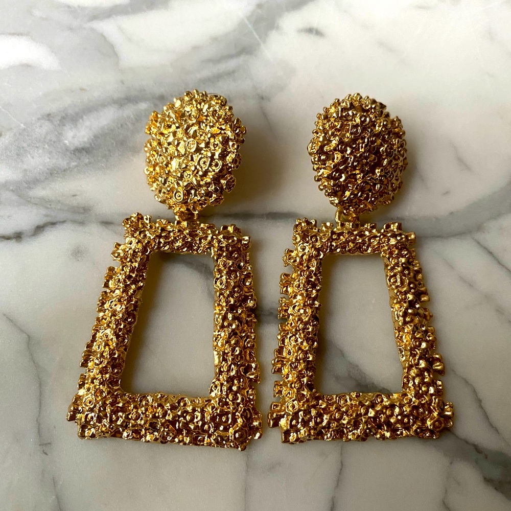 Gold earrings